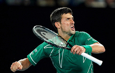 <br />
Джокович обыграл Федерера и вышел в финал Открытого чемпионата Австралии по теннису<br />
