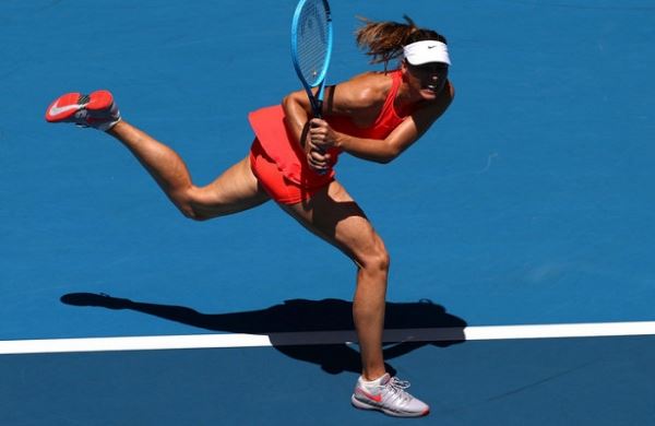 <br />
Шарапова проиграла Векич на старте Australian Open<br />
